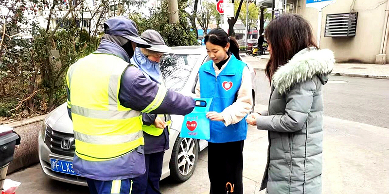 ��������չ