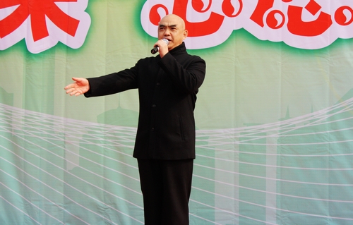 文艺义工现场演出 文艺义工现场演出